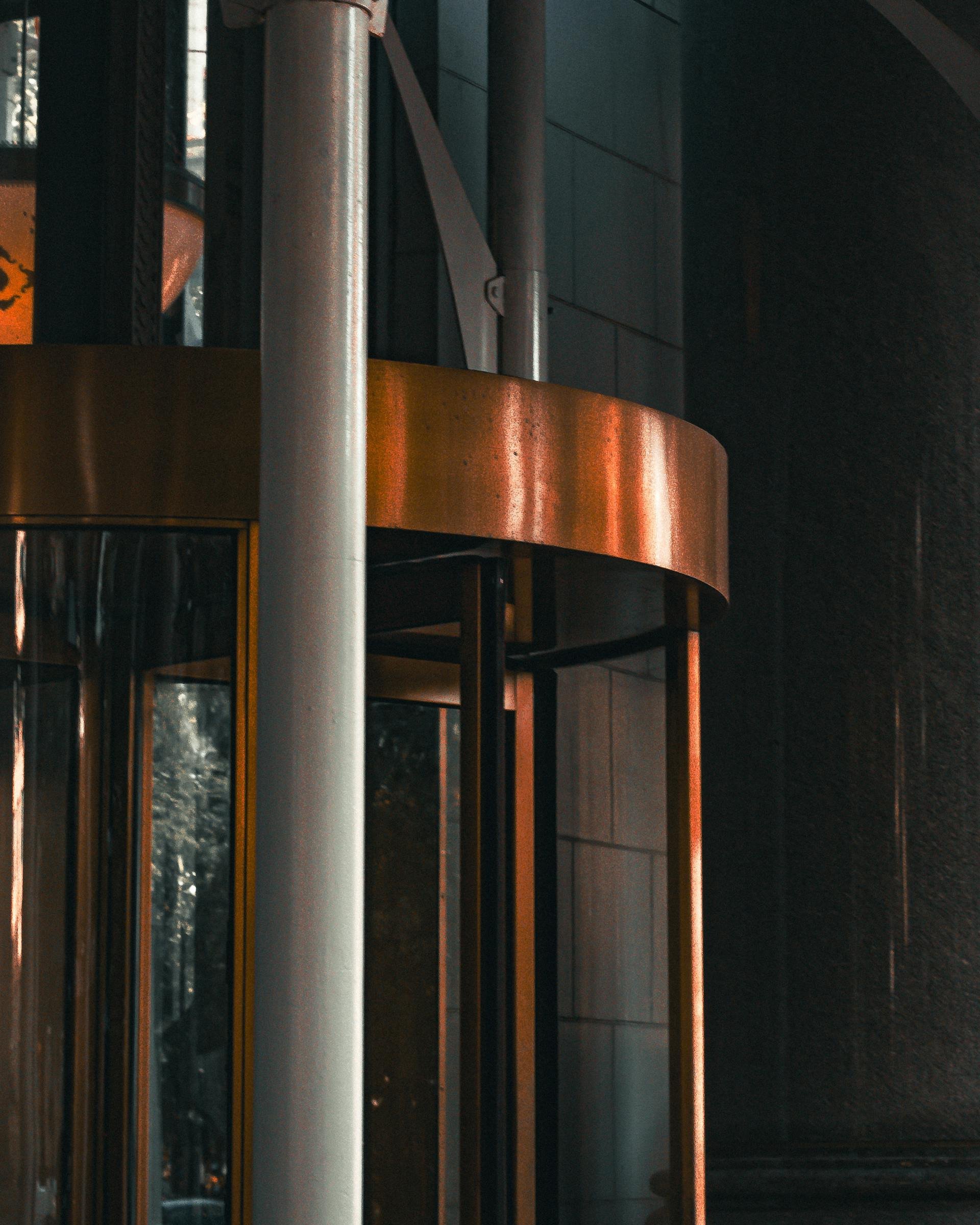 Professionele beveiligde sassen door Armatis Optimaliseer uw toegangscontrole met de beveiligde sassen van Armatis. Geavanceerde sluisoplossingen voor maximale controle in high-security omgevingen.